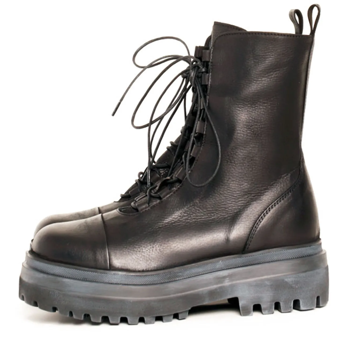 Lofina 2801 sort snørestv. med lynlås