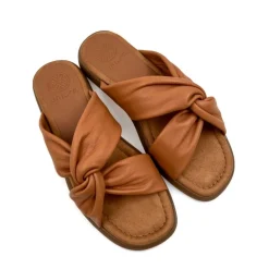 Unisa Camby Cognac Slip-inn Sandal På En Non-Slip Sål